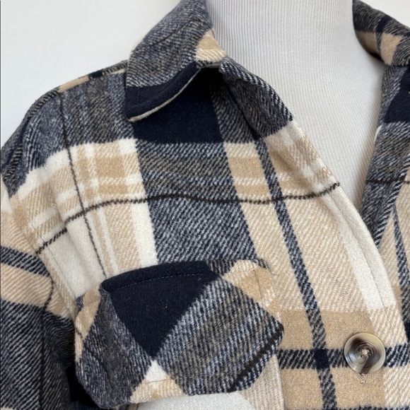 New Plaid Flannel Shirt Jacket (Shacket) - Picture 3 of 5
